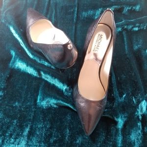 MICHAEL Michael Kors 3.5" Black Leather Pump